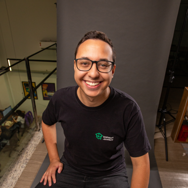 Foto de pessoa sorrindo - b.academy